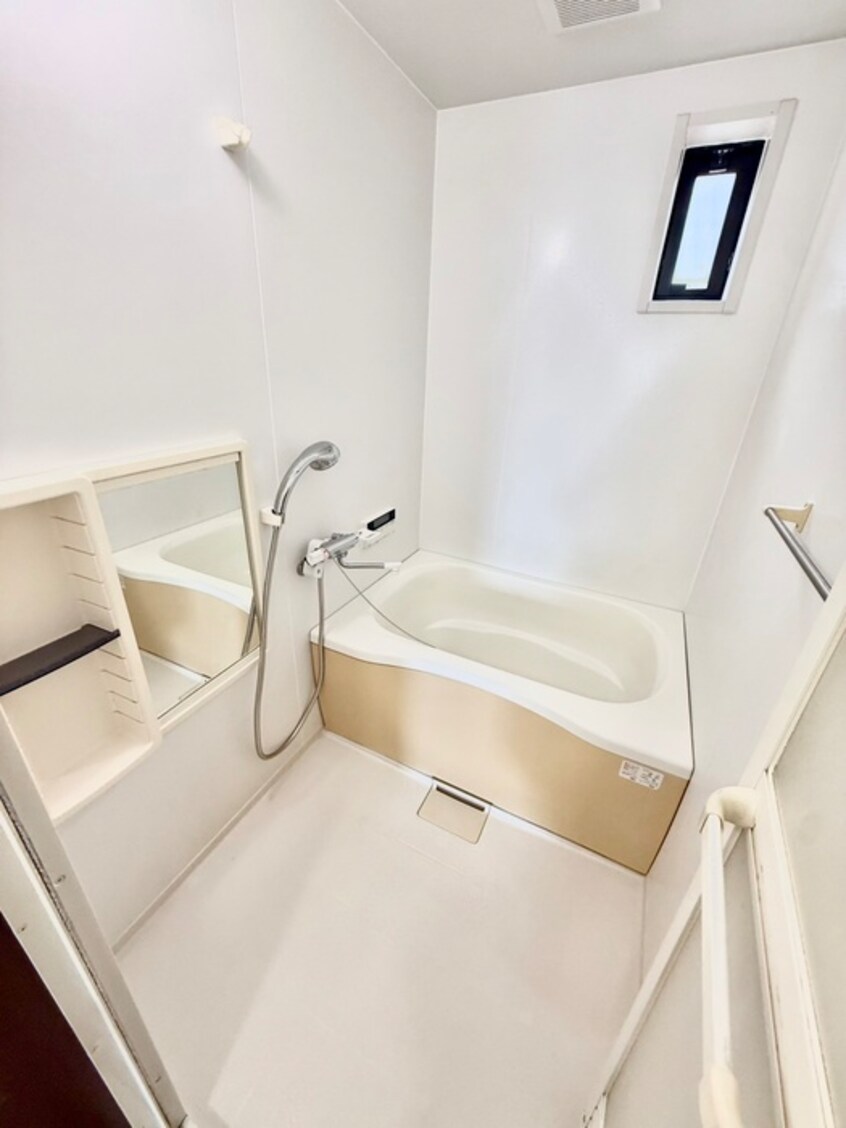 バス／シャワールーム等 フロ－レンス二色Ｄ棟