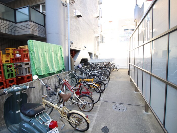 駐輪場 セレブコ－ト新北野