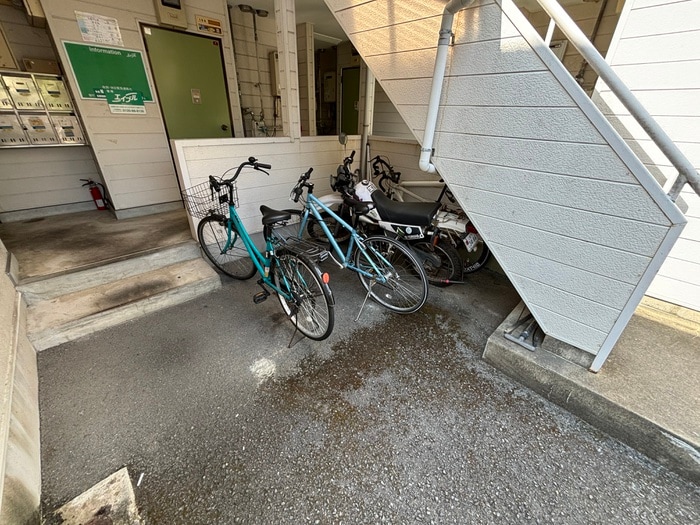 駐輪場 とりよねハイツ