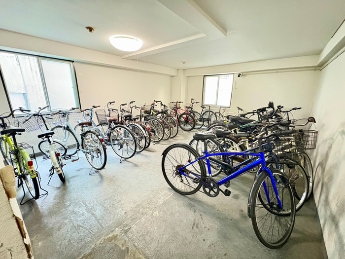 駐輪場 ア－バンコ－ト玉造