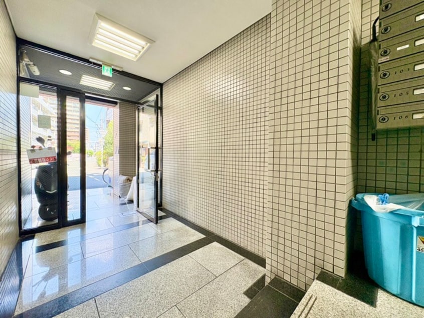 エントランス部分 ア－バンコ－ト玉造