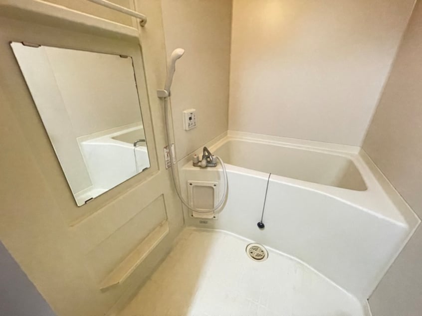 バス／シャワールーム等 シャルレ一番館