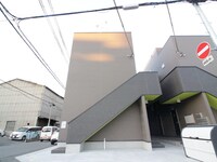 クレセントコート