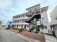 サンハイツ門口