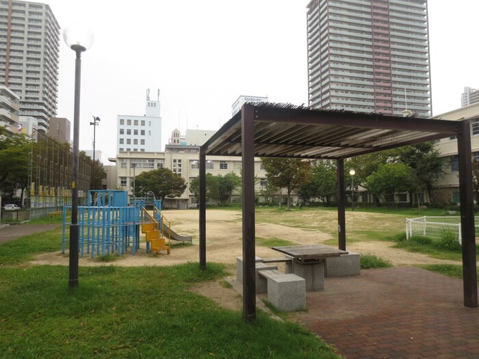 開明中公園(公園)まで240m スバルハウス