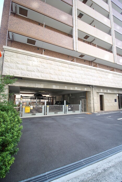駐車場 プレサンスOSAKA江坂