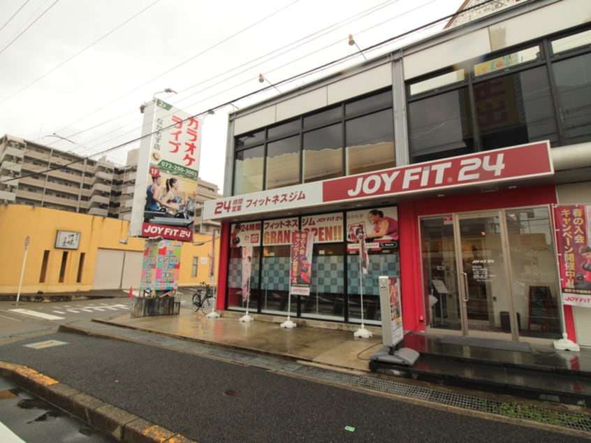 カラオケ(ビデオ/DVD)まで463m ピュアコーポなかもず