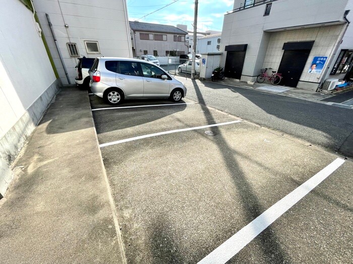 駐車場 エヴァグリーン深江