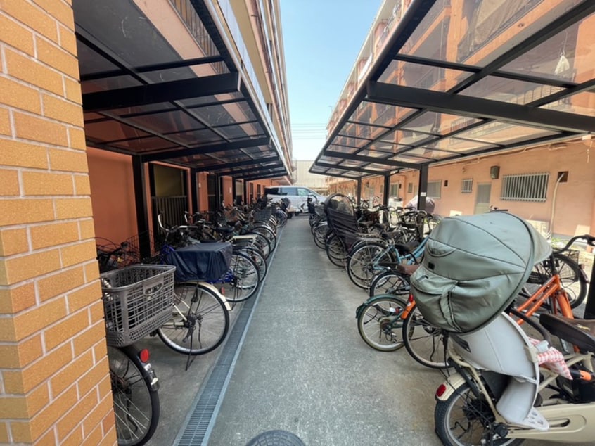 駐輪場 エルロード住吉７号館