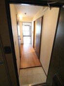 玄関 ネバ－ランド姫島