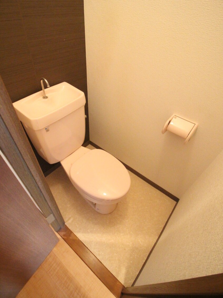 トイレ ネバ－ランド姫島