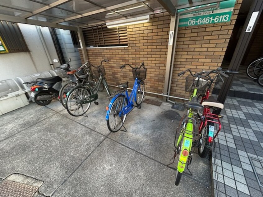 駐輪場 ネバ－ランド姫島