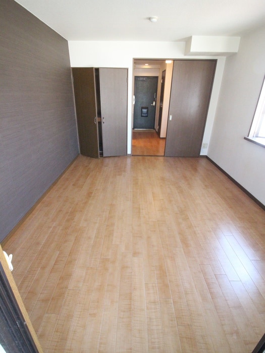 居室 ネバ－ランド姫島