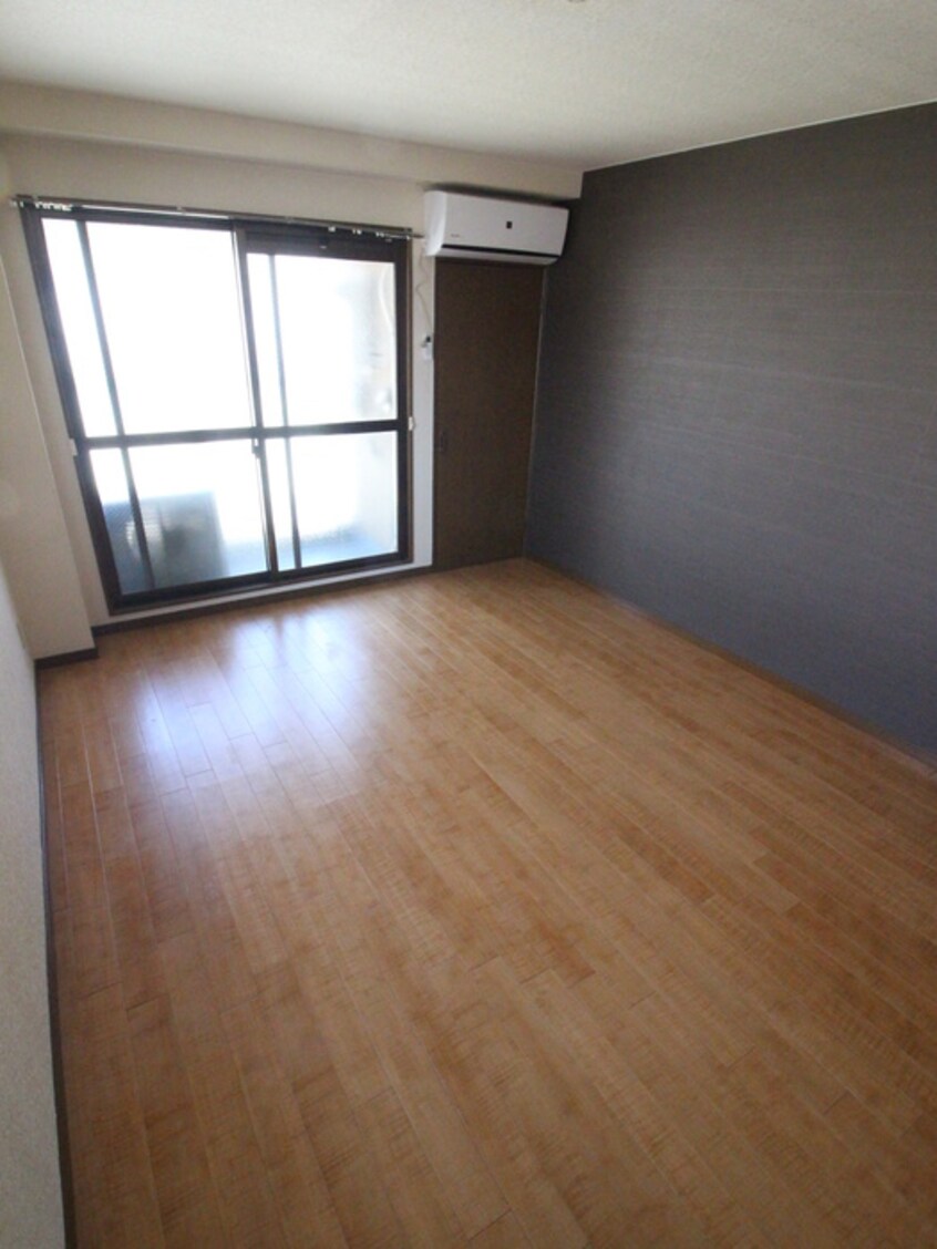 居室 ネバ－ランド姫島