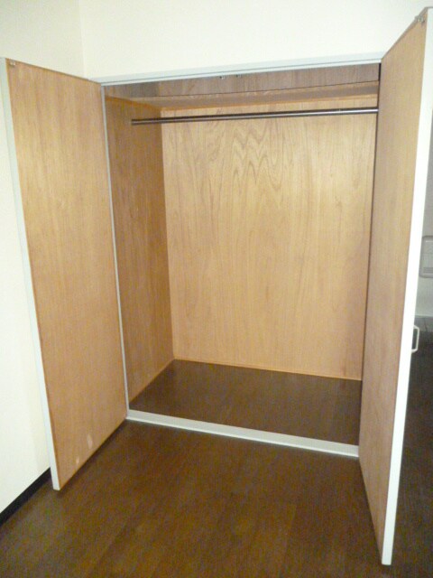 収納 香里晴天マンション