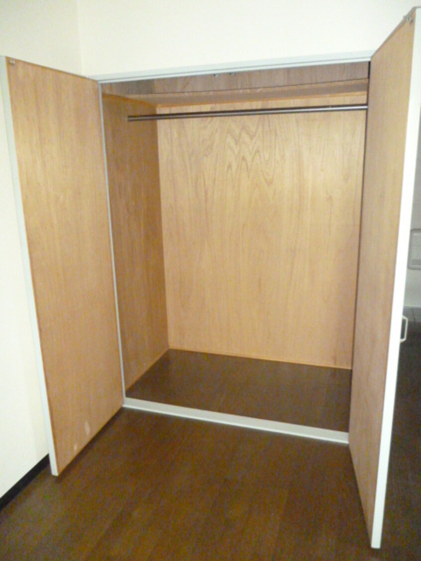 収納 香里晴天マンション