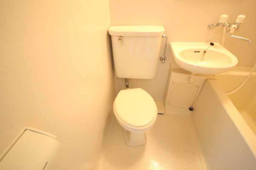 トイレ フラッツ　エクシード