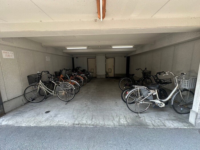 駐輪場 内本町ハイツ