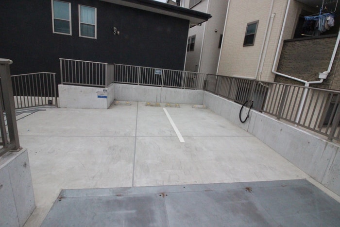 駐車場 ベロクオーレ三国橋