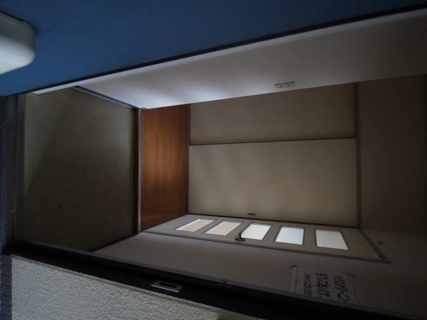 玄関 ミロクハイツ寝屋川