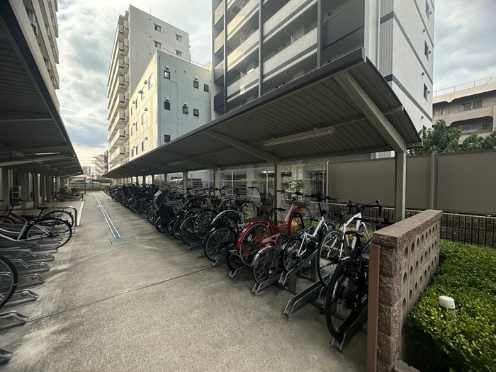 駐輪場 ディームス江坂