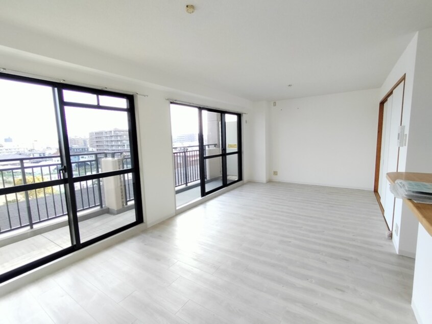 居室 レフィナ－ド