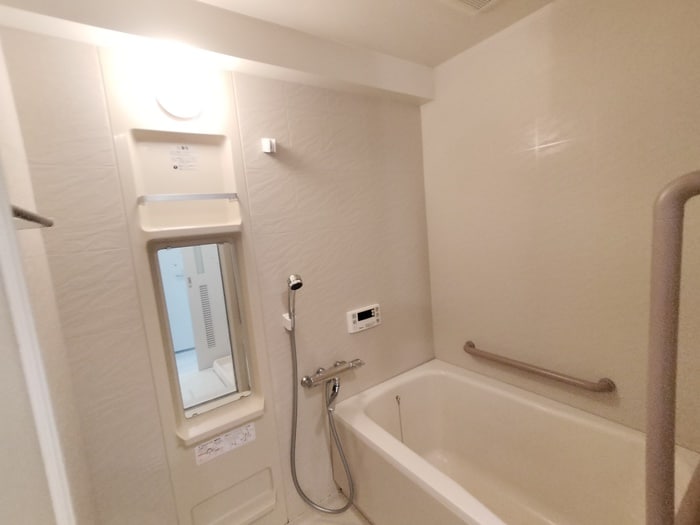 バス／シャワールーム等 レフィナ－ド