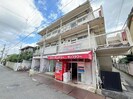 クィーンズコートZ棟の外観