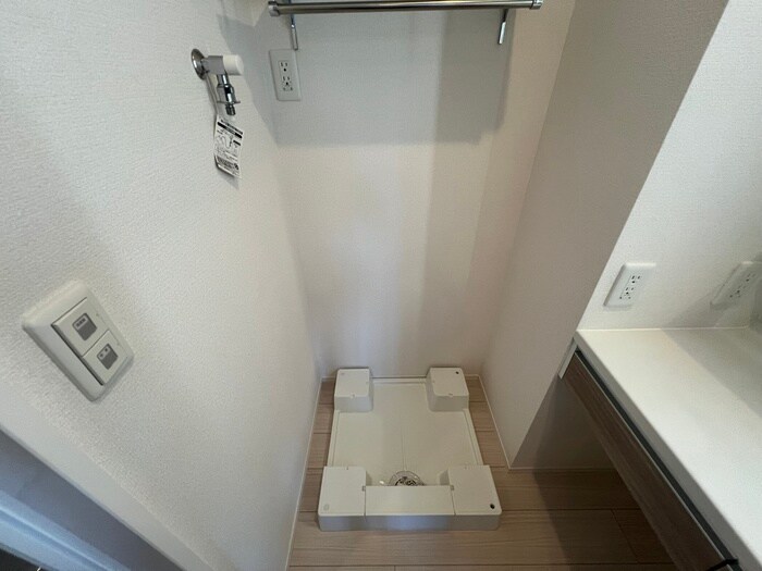 洗濯機置場 クレ・ドゥ・ボヌール エム