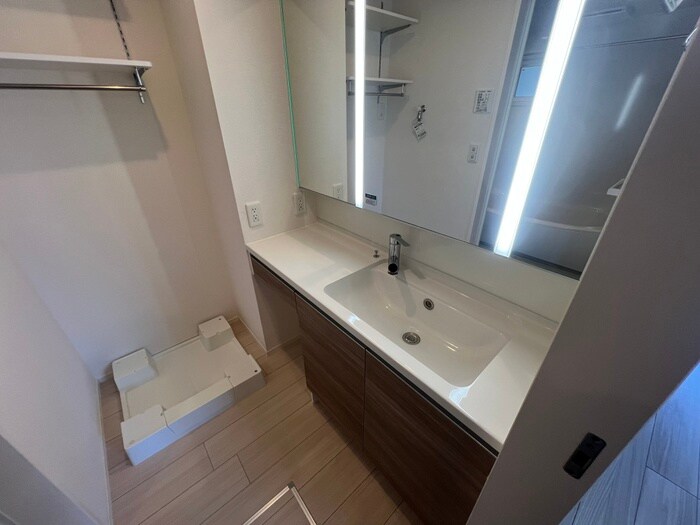 洗面 クレ・ドゥ・ボヌール エム