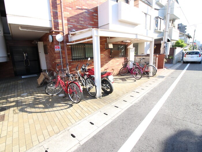 駐輪場 コ－ナンコ－トド－ル