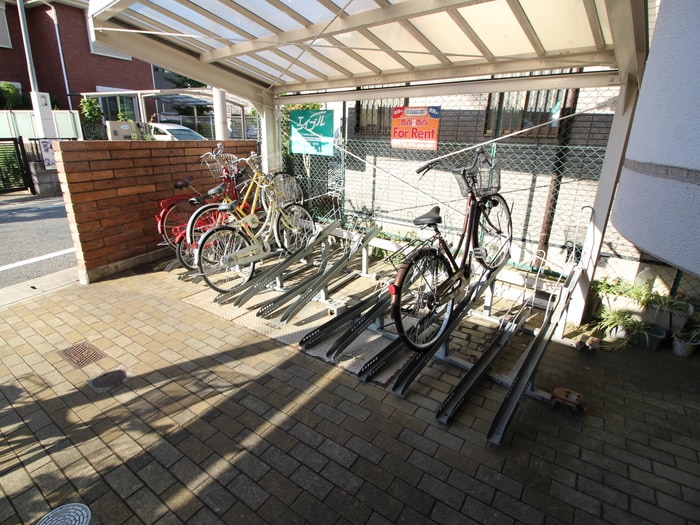 駐輪場 コ－ナンコ－トド－ル