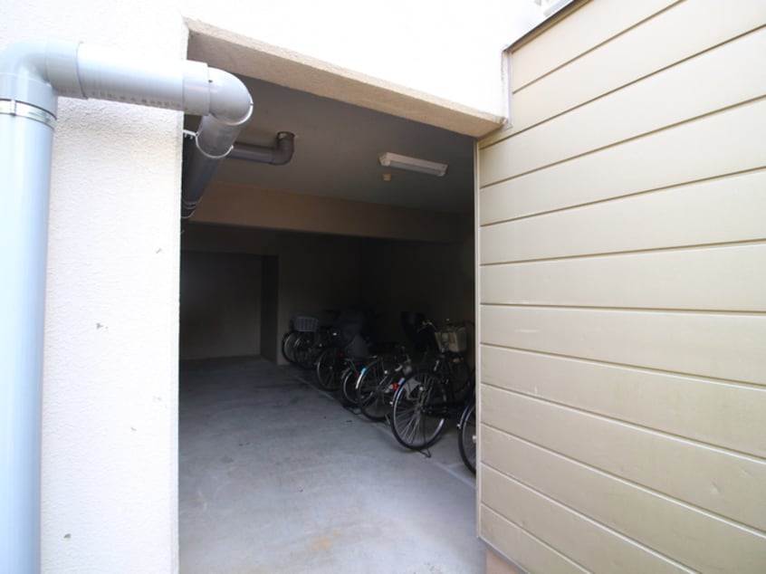 駐輪場 ベルコ－ト鴻池