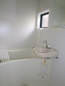 バス／シャワールーム等 メロディ－ハウスソロ