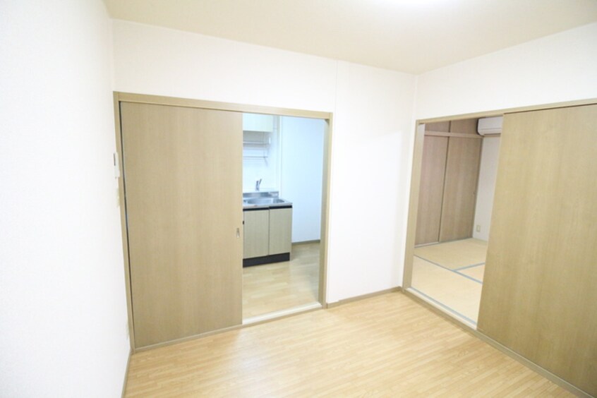 居室 中野ハイツ