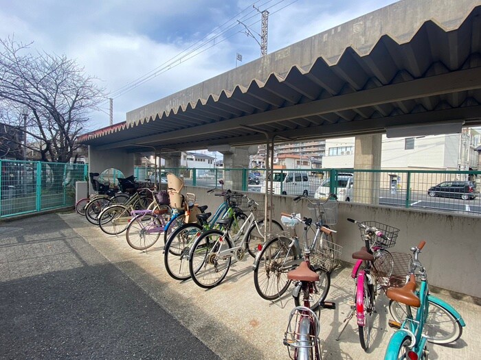 駐輪場 カターラオーシマ