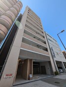 エグゼリエみなと通りの外観