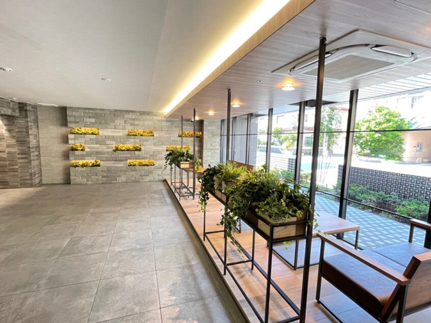 エントランス部分 ﾚｼﾞｭｰﾙｱｯｼｭ神戸ﾊｰﾊﾞｰﾗﾝﾄﾞ(719)