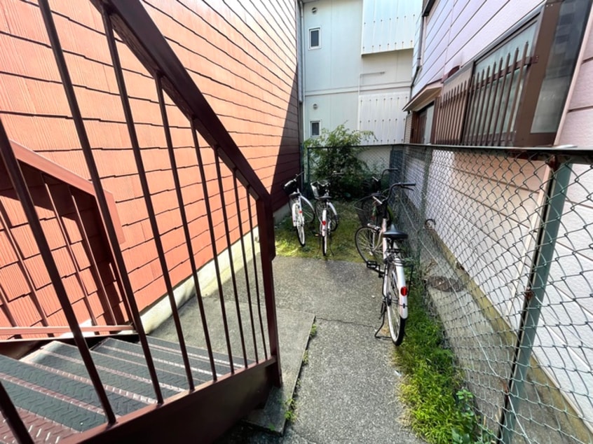 駐輪場 浜田ハイツ