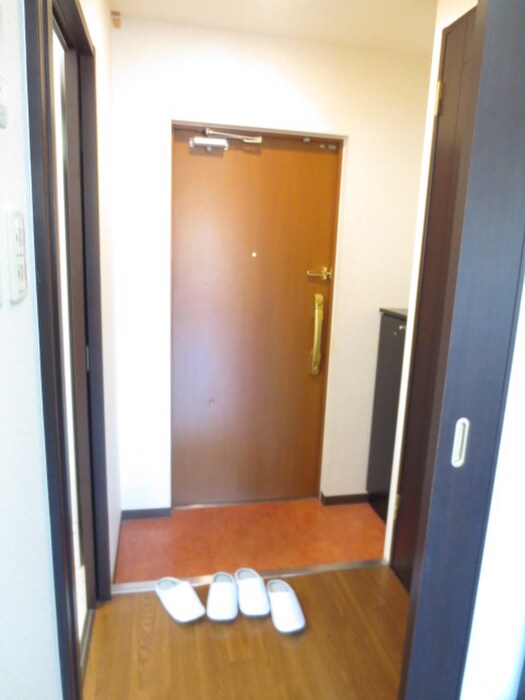 玄関 プリモディ－ネ福島