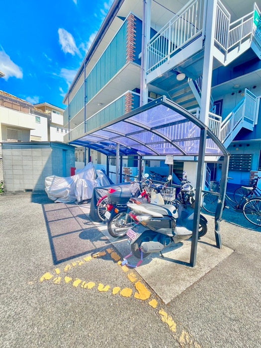 駐輪場 リバ－サイド二色の浜