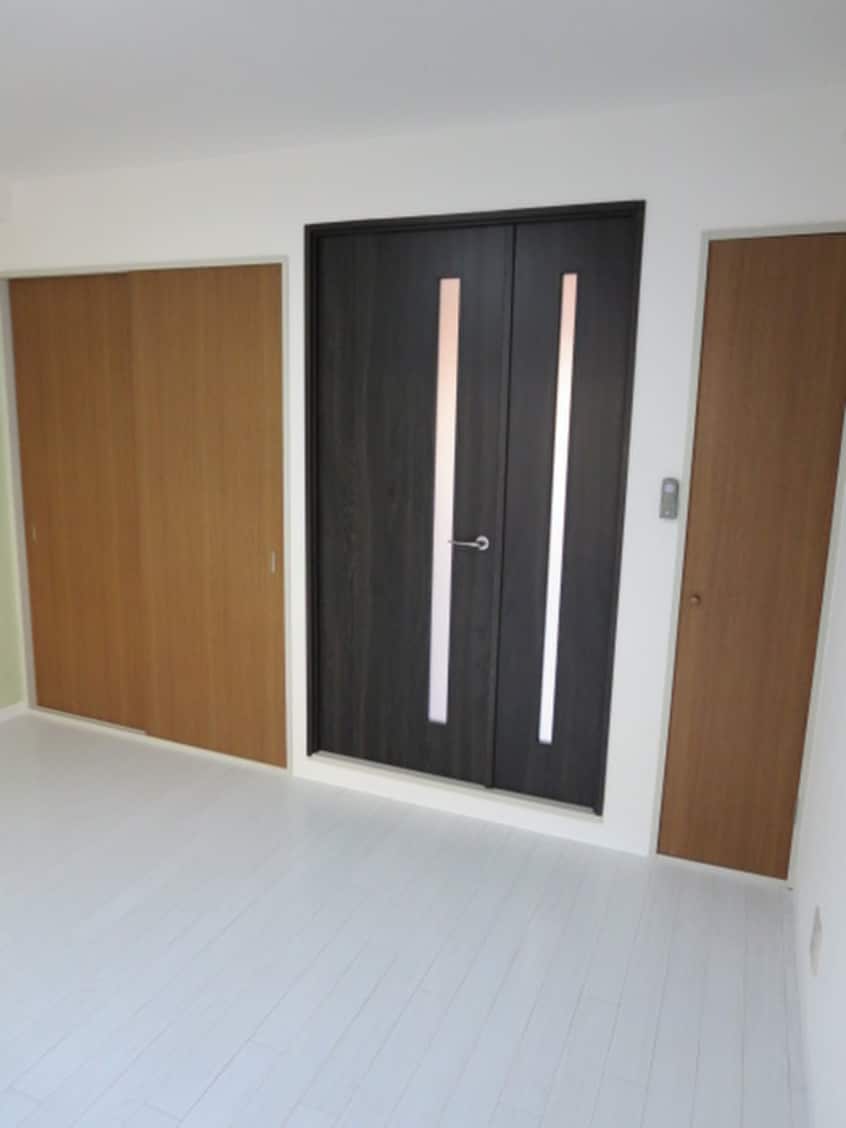 居室 リバ－サイド二色の浜