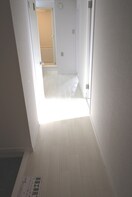 廊下 シャルル四条畷駅前