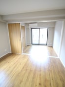 居室 Ｌａｒｇｏ初町