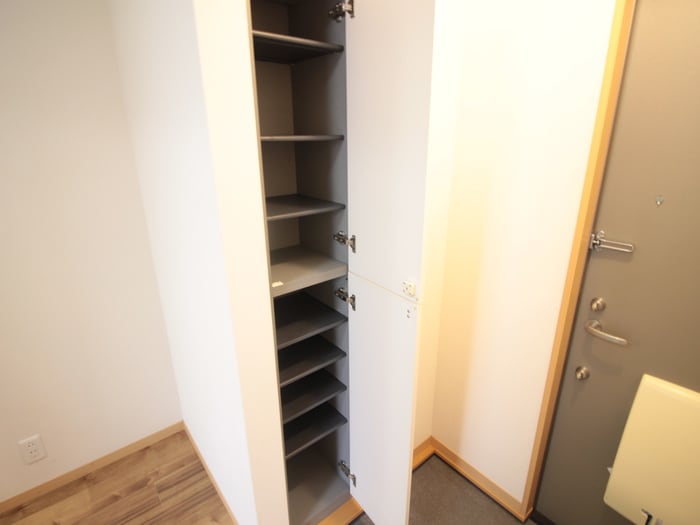 玄関 春日丘ヒルズ