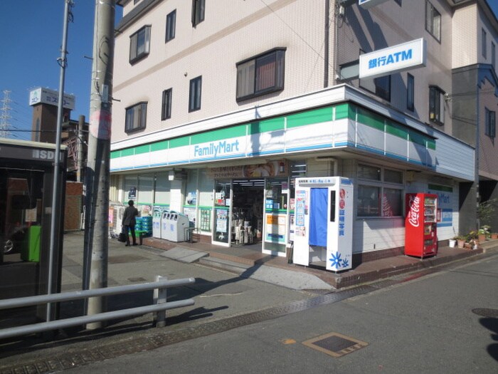 コンビニ(コンビニ)まで70m 野崎駅前ビル