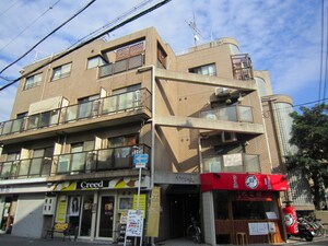 サンブルージュ