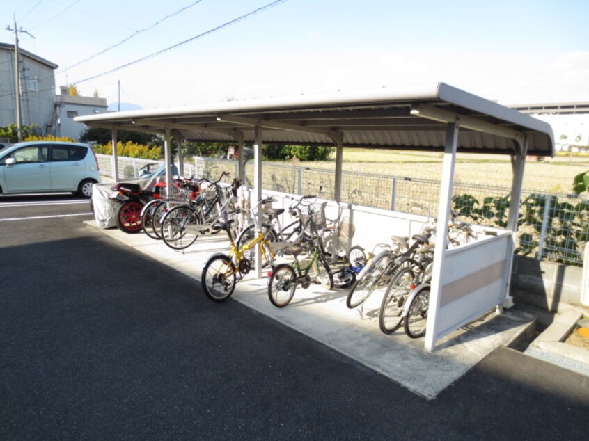 駐輪場 コ－ポ勢多Ⅱ番館