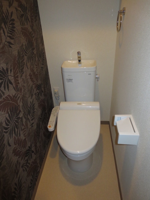 トイレ クルゼイロ旭町