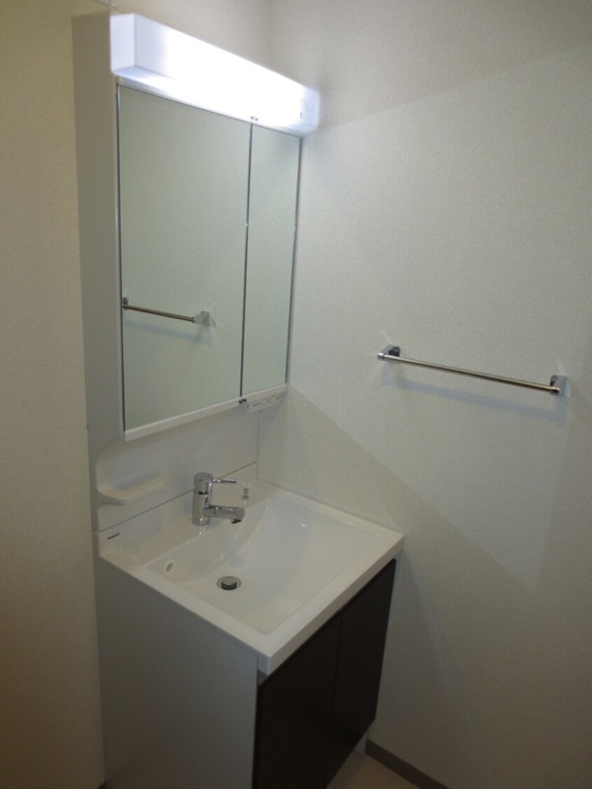 洗面 クルゼイロ旭町